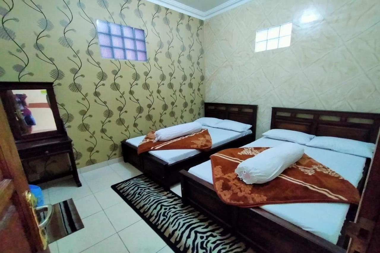 Villa Neza Sarangan Εξωτερικό φωτογραφία