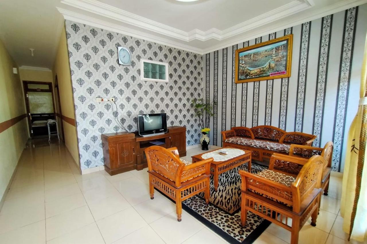 Villa Neza Sarangan Εξωτερικό φωτογραφία